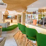 מלון Ibis Styles Centre טור
