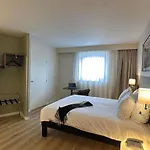 מלון Ibis Styles Centre 3*