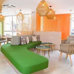 Ibis Styles Centre 3* טור