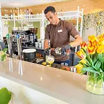 מלון Ibis Styles Centre 3*