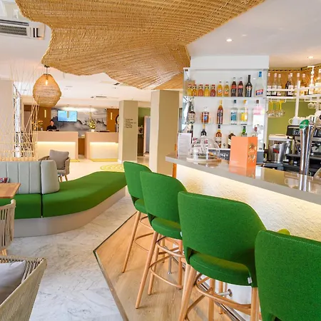 מלון Ibis Styles Centre 3*