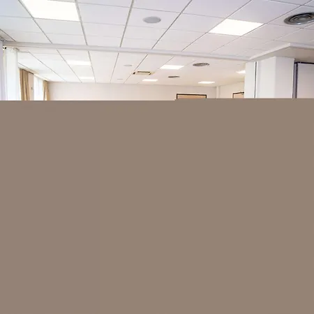 فندق إيبيس ستايلز تورز سنتر 3*
