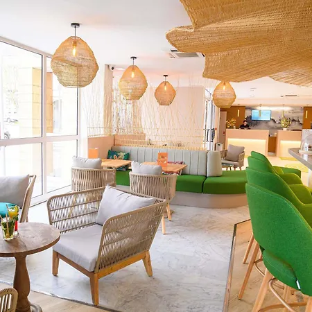 Ibis Styles Centre Hotell Tours