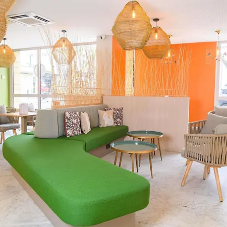 Ibis Styles Centre Tours