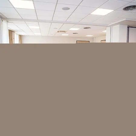 Ibis Styles Centre Tours