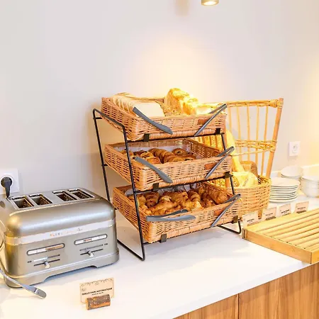 Ibis Styles Centre 3*