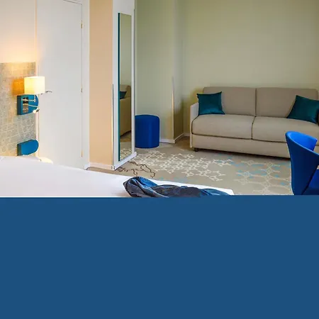 Ibis Styles Centre 3*