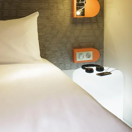 Ibis Styles Centre 3*