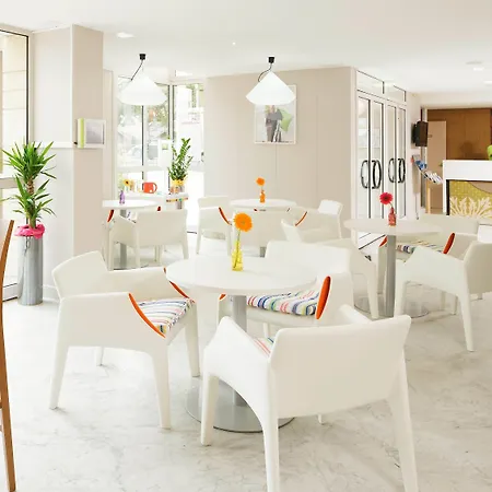 Ibis Styles Centre Szálloda