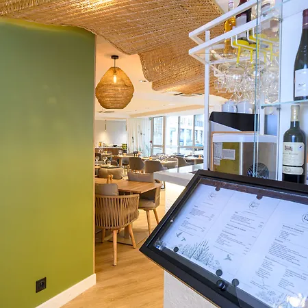 Готель Ibis Styles Centre 3*