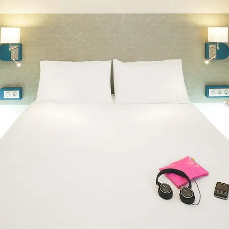 Ibis Styles Centre Отель 3*