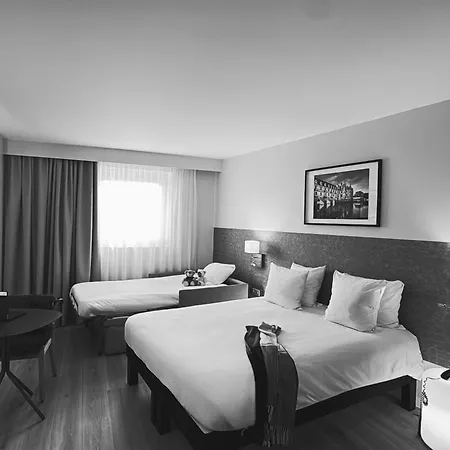 Ibis Styles Centre 3* Tours