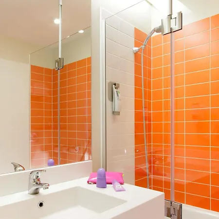 Ibis Styles Centre 3*