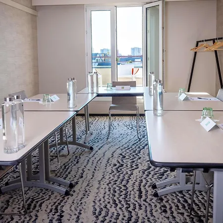 Ibis Styles Centre Hotel
