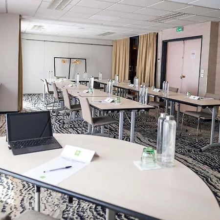 Ibis Styles Centre 3*