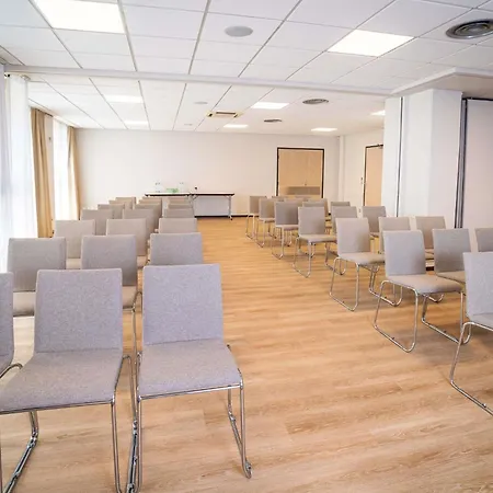 Ibis Styles Centre Tours