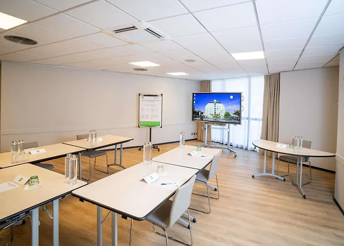 Ibis Styles Centre Tours