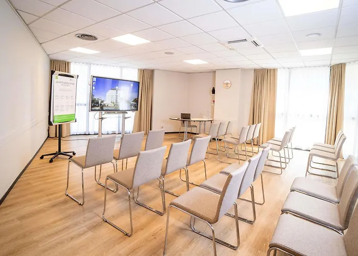 Ibis Styles Centre Hotel 3*