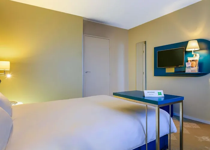 Ibis Styles Centre 3* טור