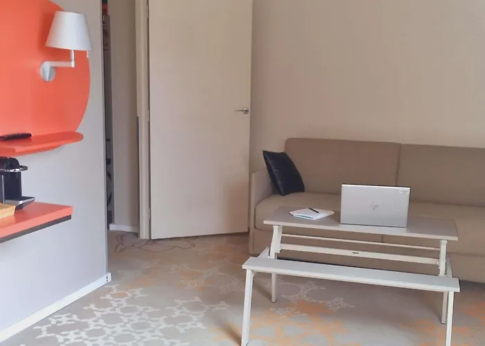 מלון Ibis Styles Centre טור