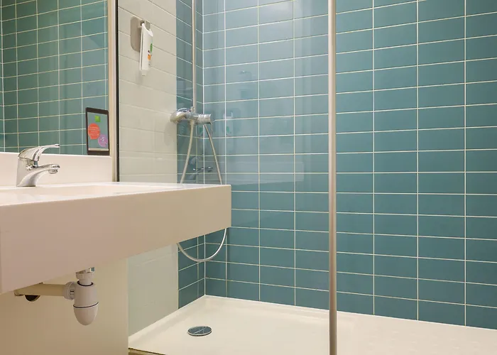 Ibis Styles Centre 3* Tours