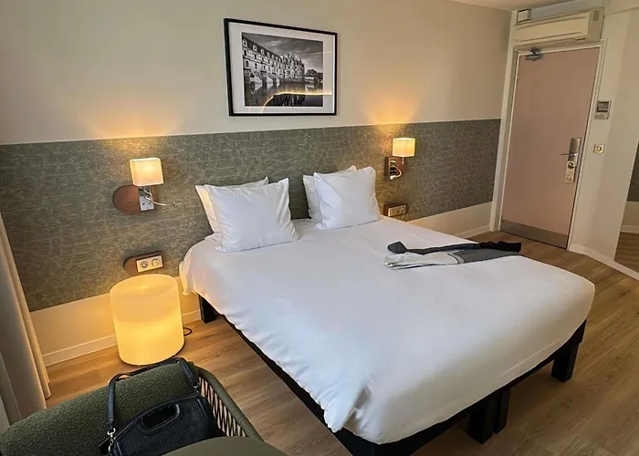 Ibis Styles Centre Hotel 3*