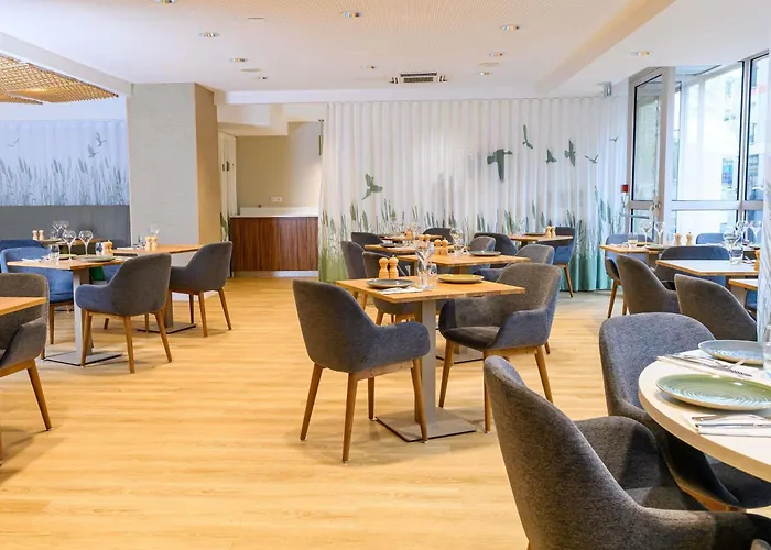 Ibis Styles Centre Готель