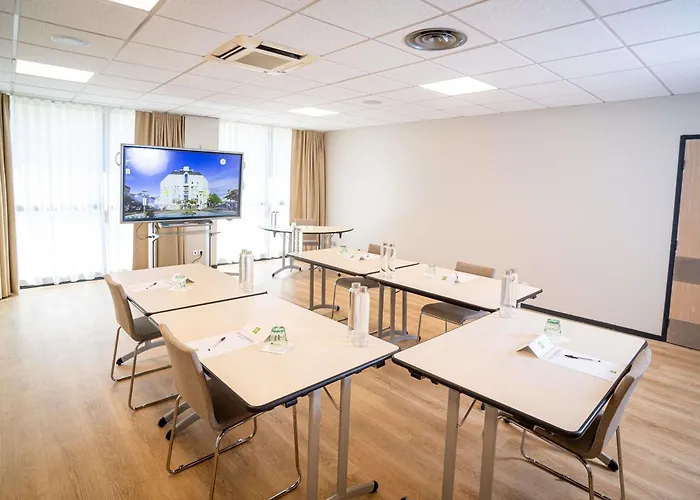 Ibis Styles Centre Tours